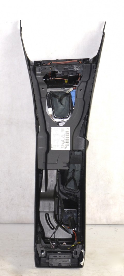 BMW F30 F31 F34 F35 F36 tunel konsola środkowa BMW F30 F31 F34 F35 F36 tunel konsola środkowa