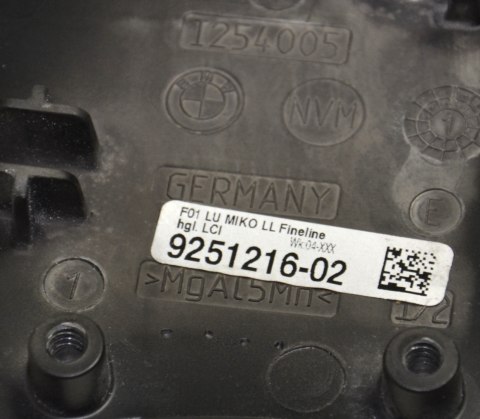 BMW F01 F02 F04 listwa ozdobna deski konsoli BMW F01 F02 F04 listwa ozdobna deski konsoli