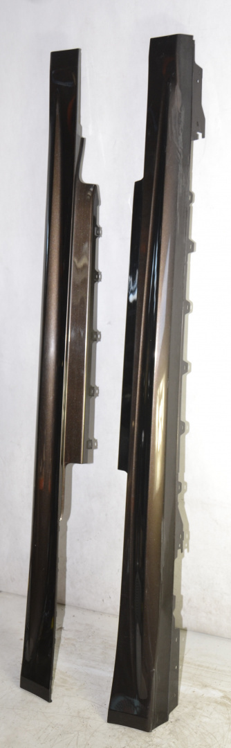 BMW X1 F48 próg listwa progowa lewa M Pakiet B39 BMW X1 F48 próg listwa progowa lewa M Pakiet B39