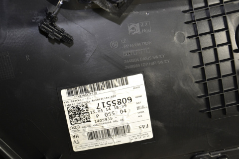 BMW 2 F45 F46 tapicerka boczek drzwi tył lewy LED BMW 2 F45 F46 tapicerka boczek drzwi tył lewy LED