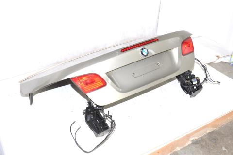 BMW 3 E93 tailgate trunk lid 7256741 A53 BMW 3 E93 tailgate trunk lid 7256741 A53