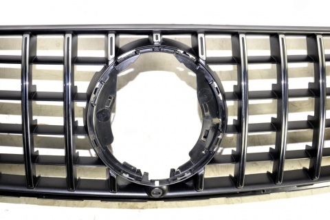 BMW 5 G30 G31 atrapa nerka roleta grill 7474368 BMW 5 G30 G31 atrapa nerka roleta grill 7474368