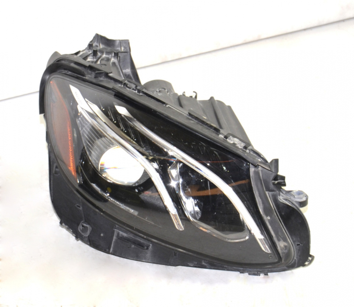 Mercedes W213 rail extension front left A2136201500 Mercedes W213 rail extension front left A2136201500