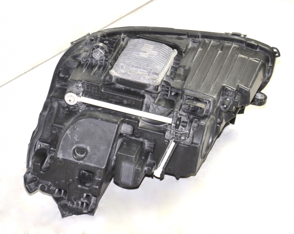Mercedes W213 rail extension front left A2136201500 Mercedes W213 rail extension front left A2136201500