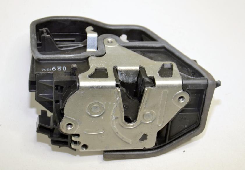 BMW 7 E65 E66 zamek drzwi prawy tył 7154630 BMW 7 E65 E66 zamek drzwi prawy tył 7154630