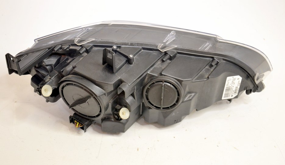 BMW E70 E71 lampa przód lewa Xenon nieskrętny BMW E70 E71 lampa przód lewa Xenon nieskrętny