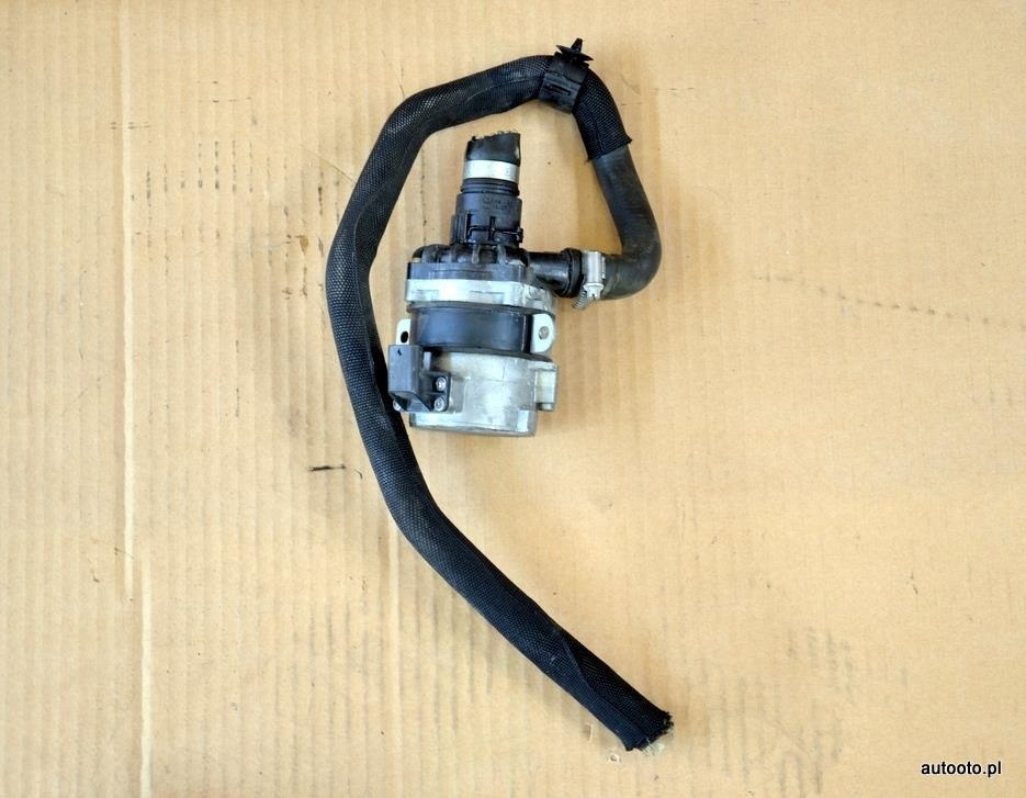 BMW F01 F02 F04 pompa płynu chłodzącego 7587374 BMW F01 F02 F04 pompa płynu chłodzącego 7587374