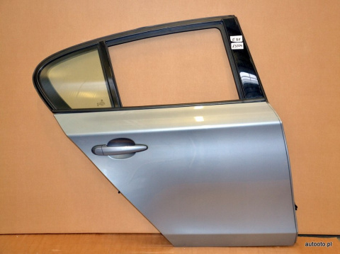 BMW 1 E87 drzwi tylne tył prawe Kolor A18 BMW 1 E87 drzwi tylne tył prawe Kolor A18