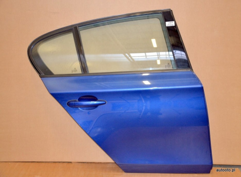 BMW 1 E87 drzwi tylne tył prawe Kolor A51 BMW 1 E87 drzwi tylne tył prawe Kolor A51