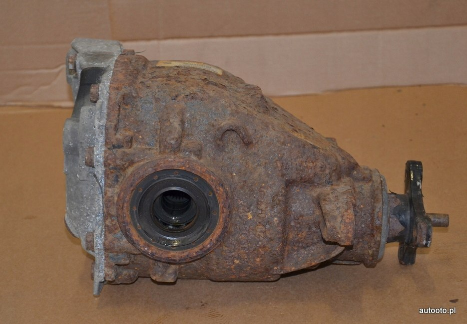 BMW E87 E90 E91 most dyfer 7556678 I=41:16=2,56 BMW E87 E90 E91 most dyfer 7556678 I=41:16=2,56