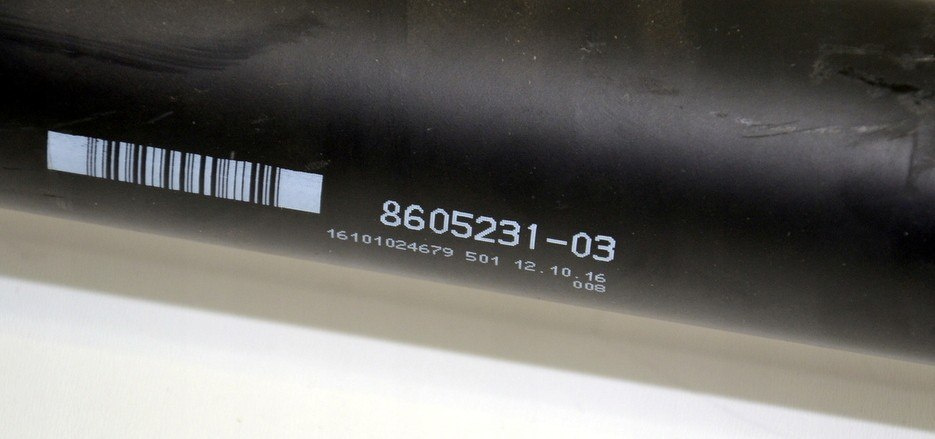 BMW F22 F23 F30 F32 wał napędowy 8605231 BMW F22 F23 F30 F32 wał napędowy 8605231