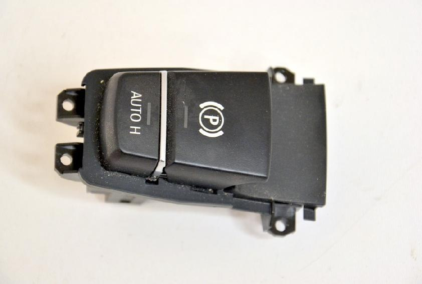 BMW F01 F15 F07 F02 przełącznik hamulca 9318731 BMW F01 F15 F07 F02 przełącznik hamulca 9318731