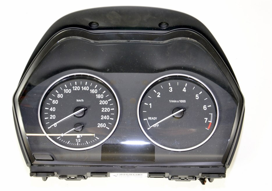 BMW F20 F21 F22 F23 licznik zegary benzyna BMW F20 F21 F22 F23 licznik zegary benzyna