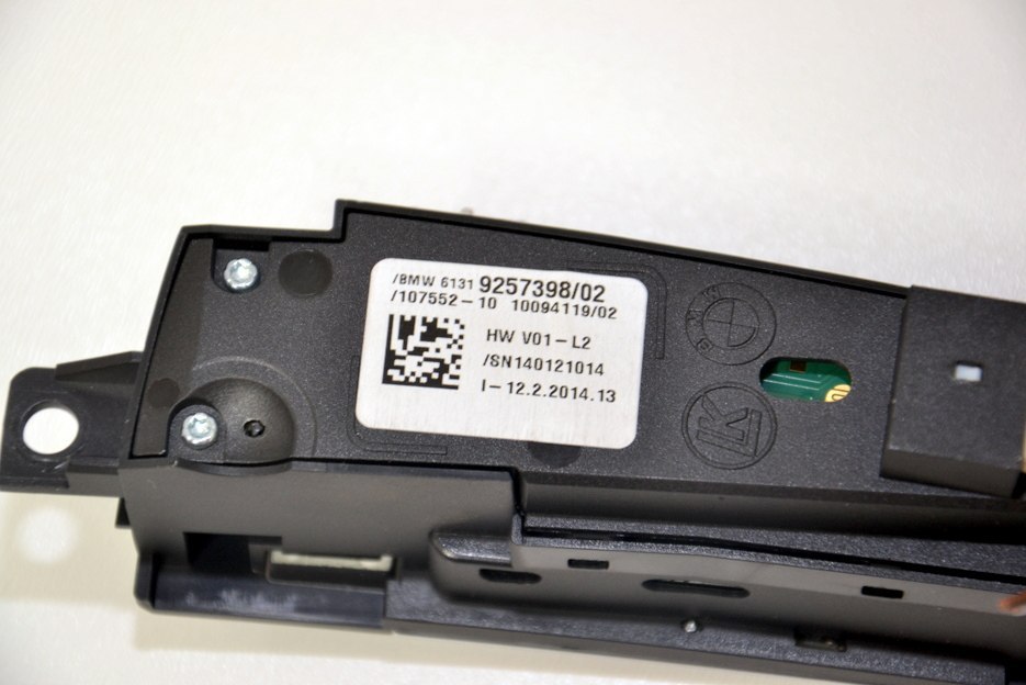 BMW X3 F25 panel przełącznik tunelu 9257398 BMW X3 F25 panel przełącznik tunelu 9257398