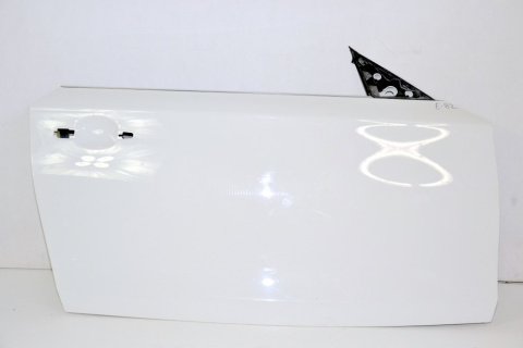BMW E81 E82 E88 drzwi przód prawe Kolor 300 BMW E81 E82 E88 drzwi przód prawe Kolor 300