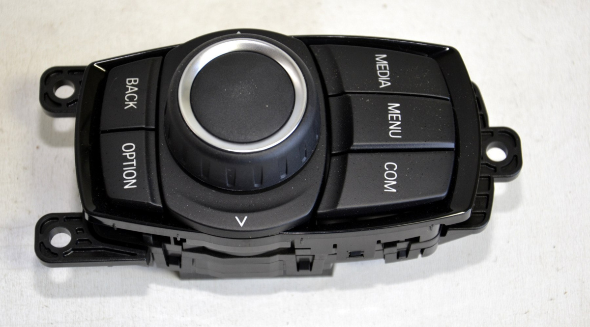 BMW F20 F30 F45 F82 F48 controller touch 6802932 BMW F20 F30 F45 F82 F48 controller touch 6802932
